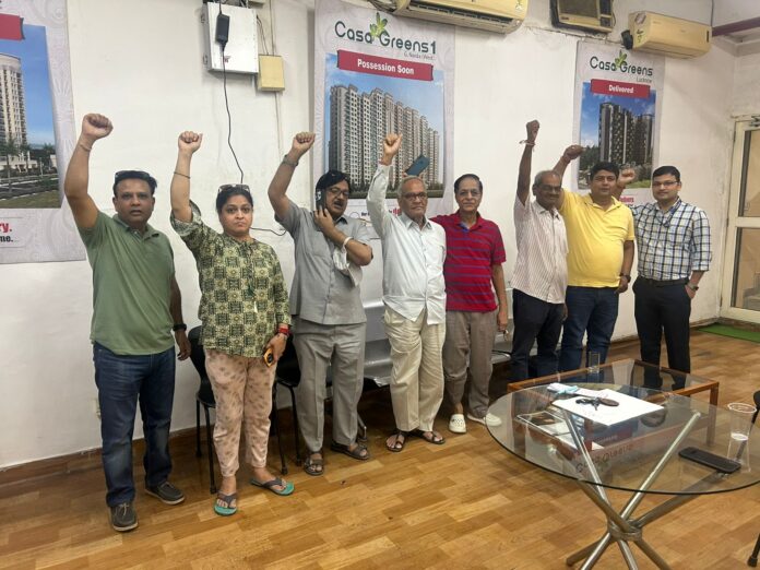 कासा ग्रीन्स सोसाइटी में डीजी सेट का कंट्रोल पैनल चोरी