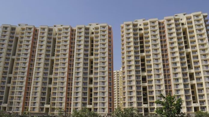 Noida news