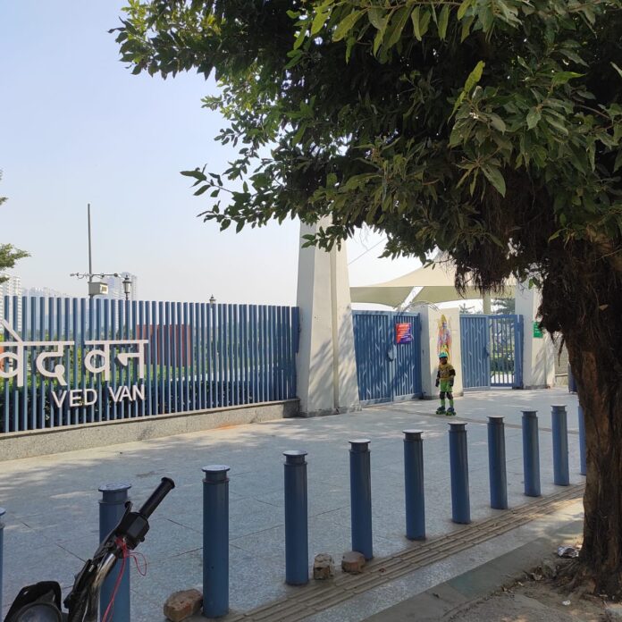 Residents of Sector-78 demand urgent action to restore Vedvan Park’s safety, greenery and facilities. Residents of Sector-78 demand urgent action to restore Vedvan Park’s safety, greenery and facilities.