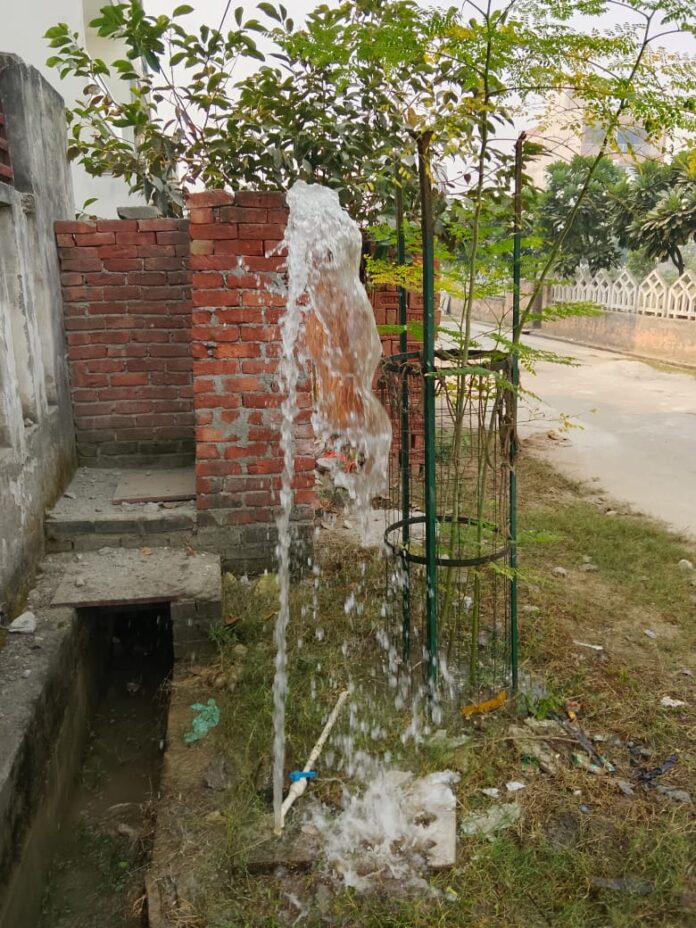 Damaged water pipe disrupts supply in Sector 3; residents call for quick restoration