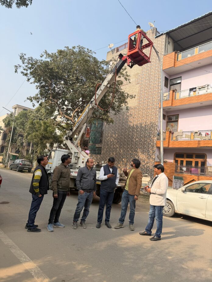 New Street Lights and Fittings Installed in Sector Beta-1