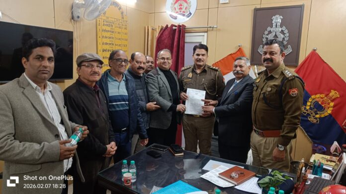 RWA Sector 51 Noida members raise concerns over noise pollution and civic issues during a meeting with local police officials.