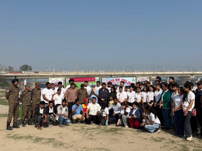 From pledge to action: Volunteers drive a powerful clean-up movement at Noida’s Yuva Shakti Ghat.
