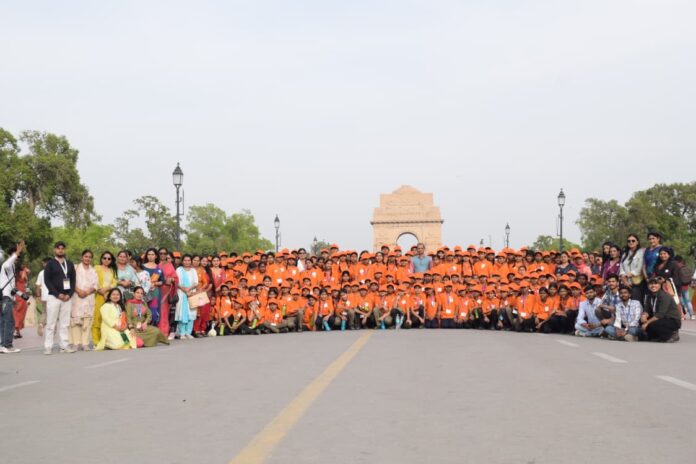 Students of Kasturba Gandhi Residential Girls’ Schools from Dadri, Dankaur and Jewar during their educational visit to Amrit Udyan and India Gate in New Delhi as part of a Basic Education Department exposure tour.