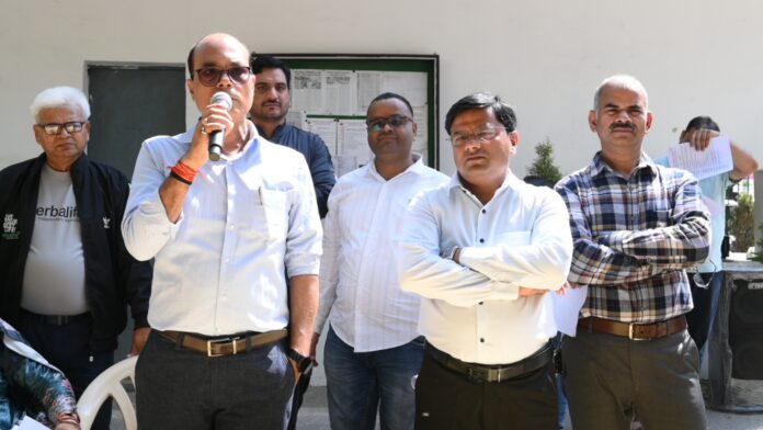 RWA election dispute escalates in Noida Sector 82 as rival claims and allegations deepen confusion among residents