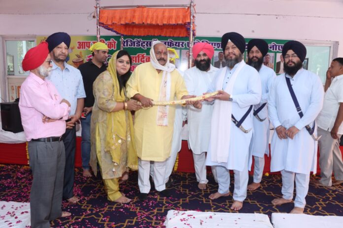 Sector 105 residents celebrate Baisakhi with devotion, unity and a spirit of selfless service