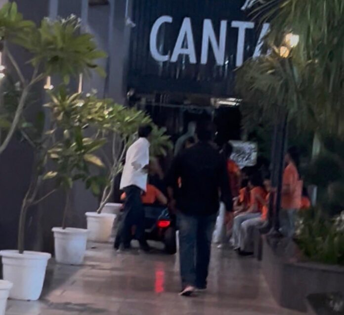 Scene from NH-8 where schoolchildren were found roaming freely without oversight