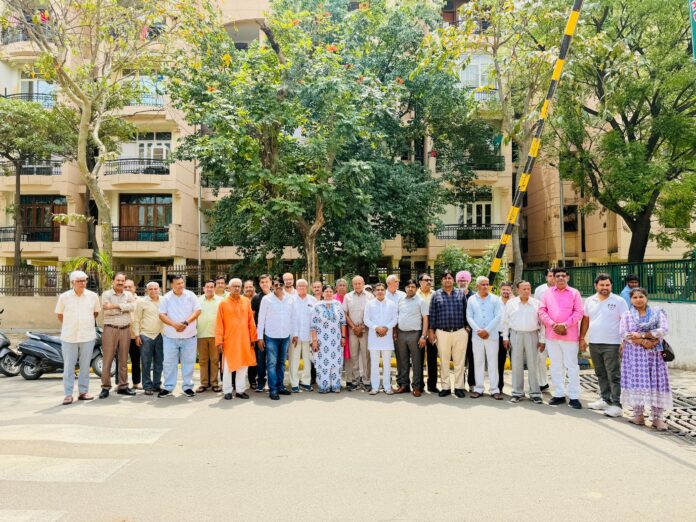 RWA Beta-1 office bearers and residents launch a clean drinking water facility on the occasion of Parshuram Jayanti and Akshaya Tritiya.