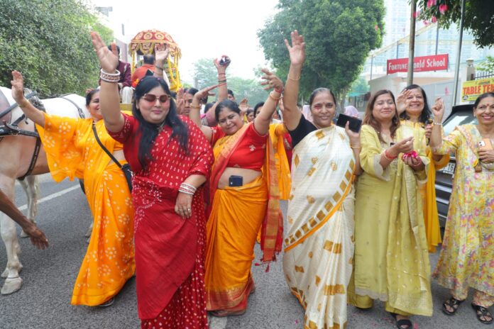 Devotees participate in the grand Pran Pratishtha ceremony of Shiv Parivar idols at Shri Kalyan Sundaram Shiv Mandir in Sector-105, Noida, amid chants of “Har Har Mahadev” and spiritual fervour.