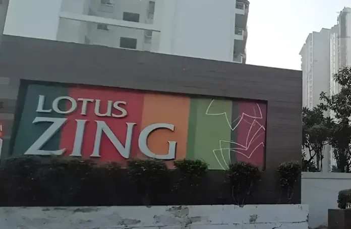 Water woes deepen in Lotus Zing Society, Sector 168, as over 1,200 families struggle with an acute water shortage for the third consecutive day, forcing many residents to rely on private tankers.
