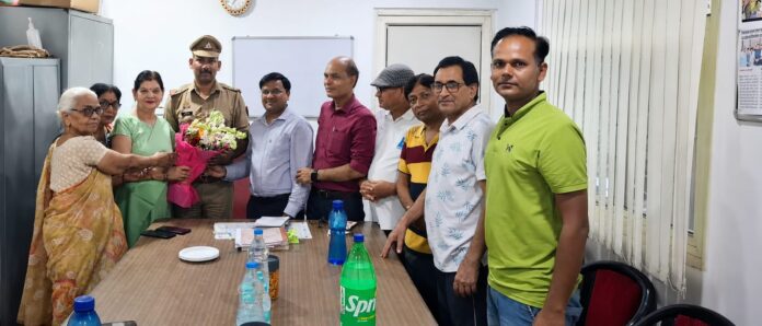 Sector-82 RWA Welcomes Shailendra Yadav, Discusses Security and Civic Concerns
