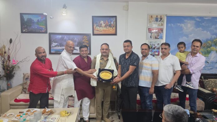 NOVRA members honour ACP First Praveen Kumar Singh for his efforts towards community policing and strengthening police-public engagement in Noida's rural areas.