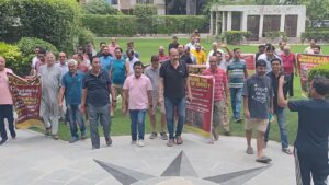 Express Zenith residents submit a complaint at Sector 113 police station seeking intervention over alleged safety and management issues in the Sector 77 society.
