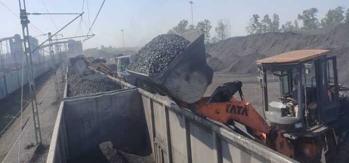 Sindhu Trade Links expands its coal and mining platform through ₹922.5 crore strategic acquisitions in Indonesia and India.