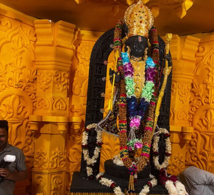 Shri Ram Aarti at the Bhavya Ramlila Mahotsav 2026 in Ecotech-12, Greater Noida West, as Ganesh Pujan marks an auspicious beginning to the celebrations.