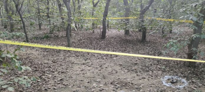 Kasna police recover a six-year-old boy allegedly kidnapped from Greater Noida and arrest seven suspects, including two women. Three male accused were injured in a police encounter, according to the police.