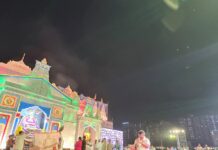 Residents of GNW drenched in Shyam bhajan sandhaya